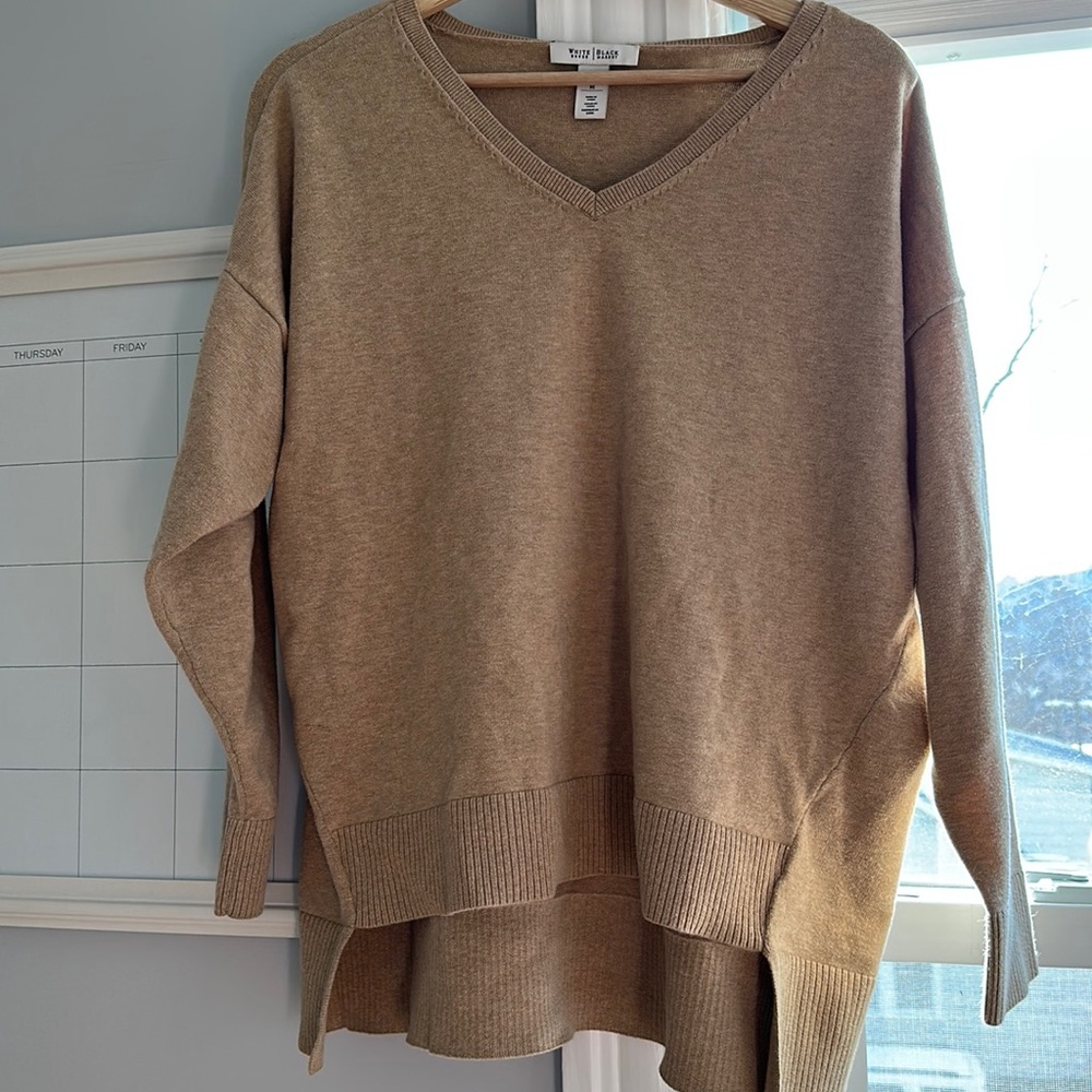 White House Black Market Women Sweater (M)